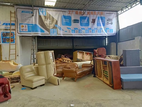 弘豹实业翻新工厂车间实拍:批量翻新工位、标准化施工、跨区域交付保障